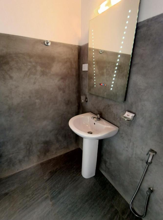 Sarah Holiday Resort Haldummulla Екстериор снимка