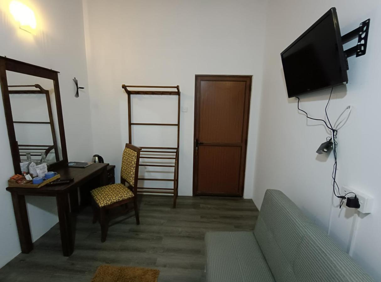 Sarah Holiday Resort Haldummulla Екстериор снимка